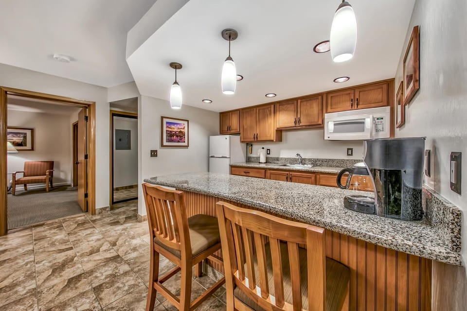 The Tahoe Beach and Ski Club Owners Association Apartment hotel in South Lake Tahoe