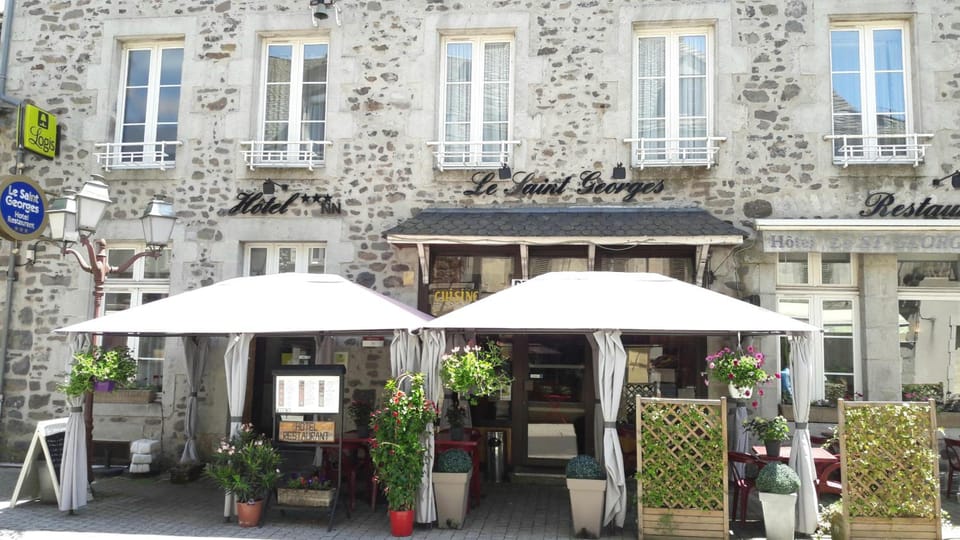 Hotel Le Saint Georges Hotel in Auvergne-Rhône-Alpes