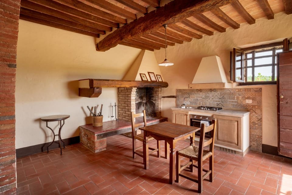 Castello di Bossi Hotel in Tuscany