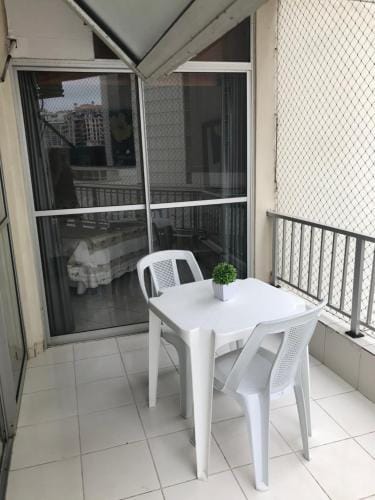 Apartamento na Praia da Barra Hotel in Rio de Janeiro