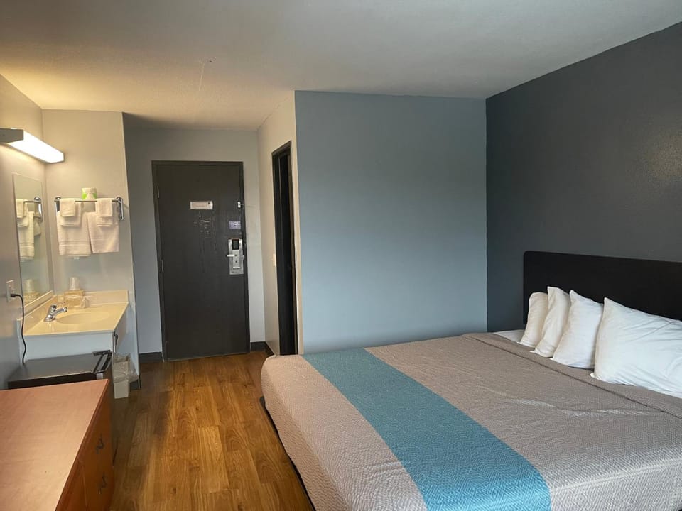 TROYINN&SUITES Hotel in Illinois