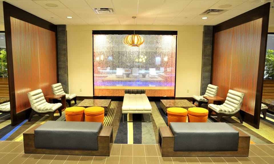 Holiday Inn and Suites Charleston West By IHG Hotel in Charleston