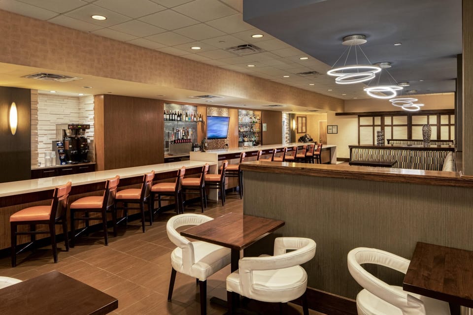 Holiday Inn and Suites Charleston West By IHG Hotel in Charleston