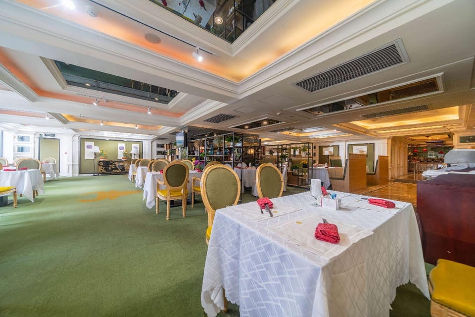 Ramada by Wyndham Yichang Hotel in Hubei