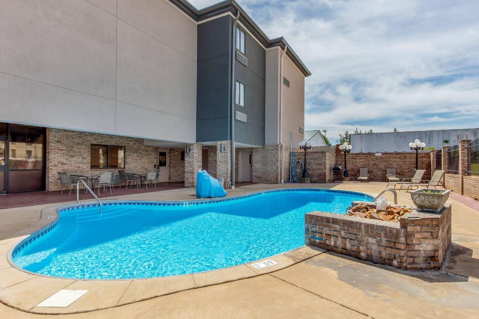 Comfort Inn & Suites McComb Hotel in Mississippi