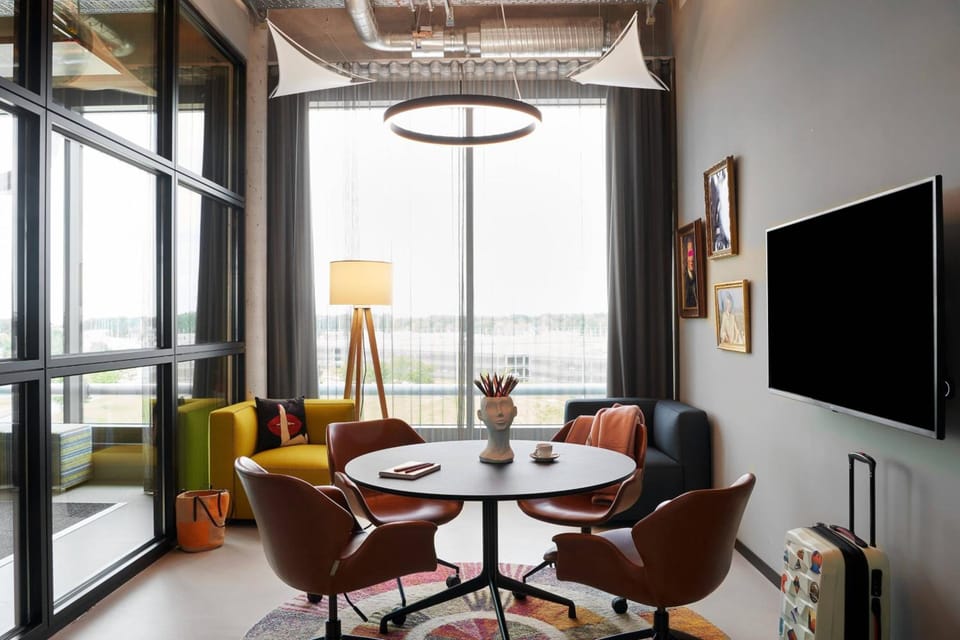 Moxy Cologne Bonn Airport Hotel in Cologne