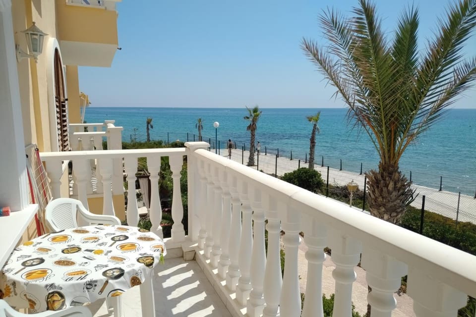 Shoal Apartamentos Apartment hotel in Playa de la Zenia