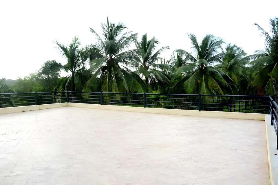 Hotel Maple Ivy Hotel in Alibag