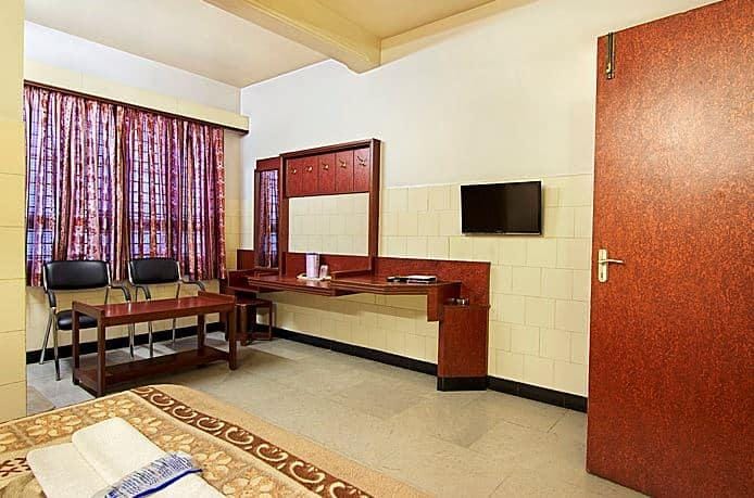 Mannars Yatrinivas Hotel in Mysuru