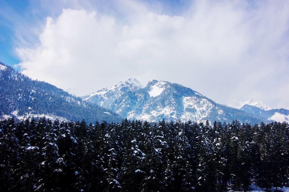 Khushboo Resort Hotel in Manali