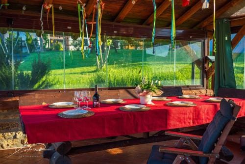 CASA VACANZA CON PISCINA,AREA GIOCHI BAMBINI. Hotel in Emilia-Romagna