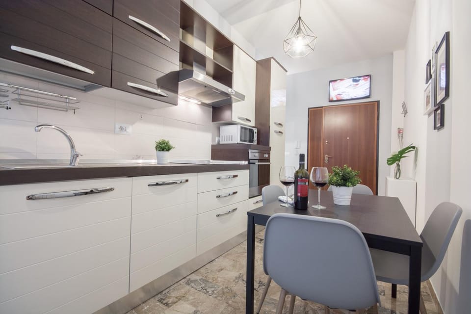 4 Star Bologna Train Station - Self Check-In Apartment hotel in Bologna