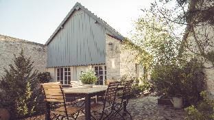 La Villa Célestine Hotel in Chablis