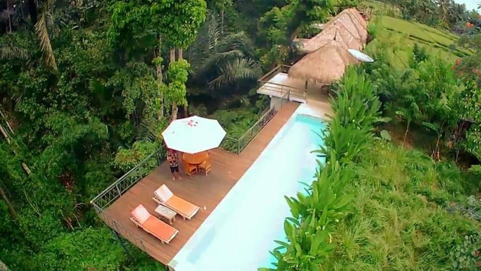 LUXERY FAMILY GIRI VILLA Resort in Abiansemal