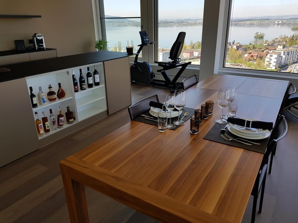 Park Tower City View Apartments Hotel in Zug