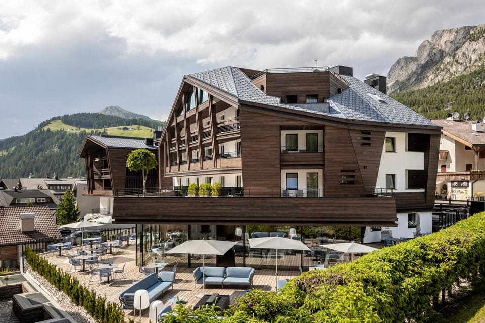 Linder Cycling Hotel Hotel in Sëlva