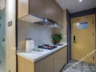 Doris E-sports Apartment (North Square Store of Nanjing South Railway Station) Hotel in Nanjing