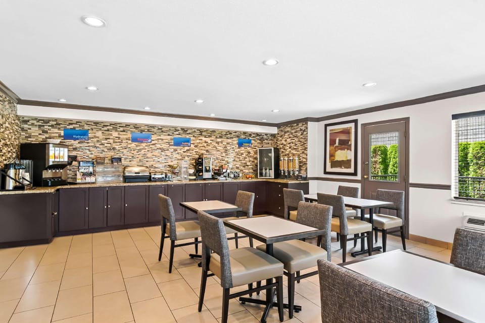 Best Western Maple Ridge Hotel Hotel in Pitt Meadows