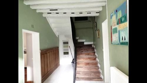 Maison lAmrique welcome you to one of their rooms Dogs are also welcomed Hotel in Orléans