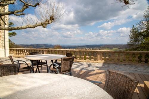 Castel serein Hotel in Auvergne-Rhône-Alpes