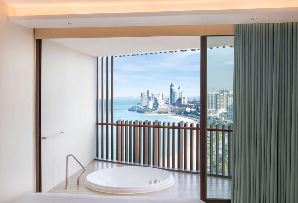 Hilton Pattaya Hotel in Pattaya City