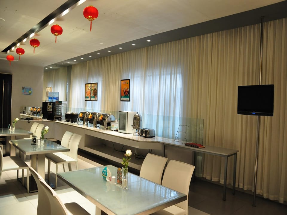 Jinjiang Inn Shanghai Qingpu Hotel in Shanghai