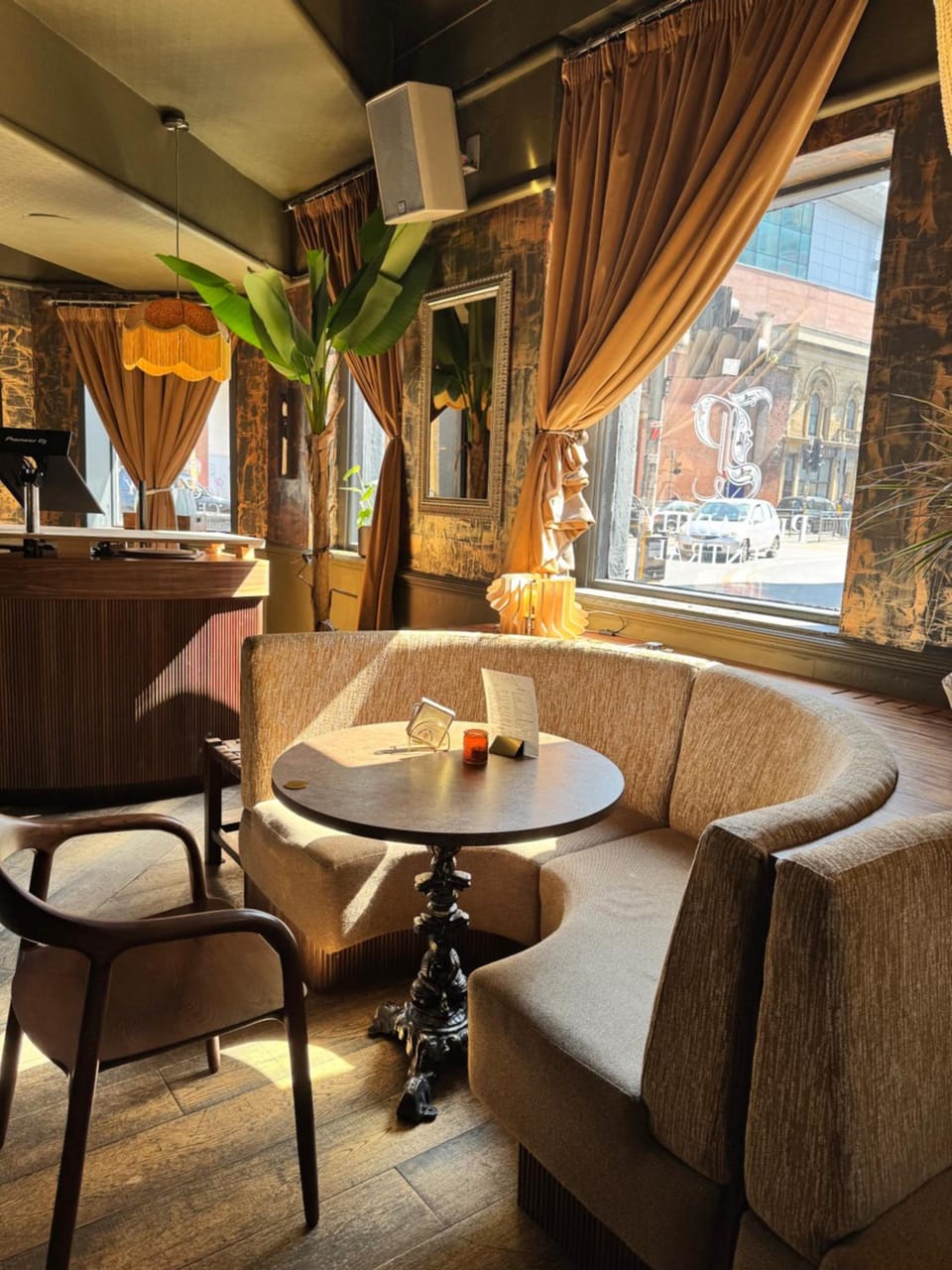 Bar/lounge