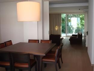B&B Charles Cabour Hotel in De Panne