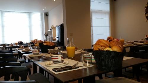 B&B Charles Cabour Hotel in De Panne