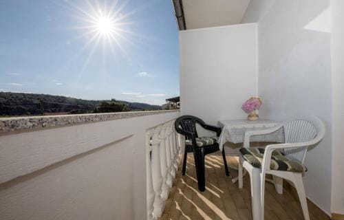 Apartment Ante Kampor Hotel in Lika-Senj County