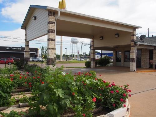 Regency Inn Inn in Rio Grande