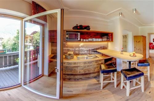 Serviced Apartments VILLA LICHT Hotel in Kitzbuhel