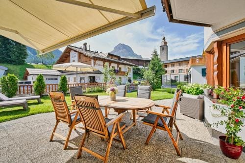 Hotel Garni Sursilva Hotel in Lech