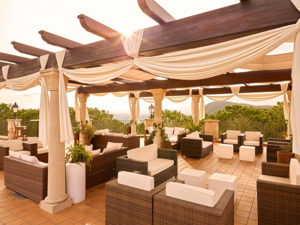 Bar/lounge