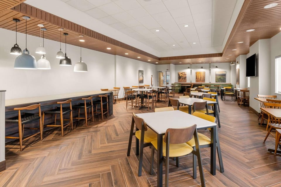 Fairfield by Marriott Inn & Suites Seattle Downtown/Seattle Center Hotel in South Lake Union