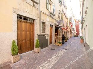 Nido Sui Tetti di Riva del Garda - Happy Rentals Hotel in Riva del Garda