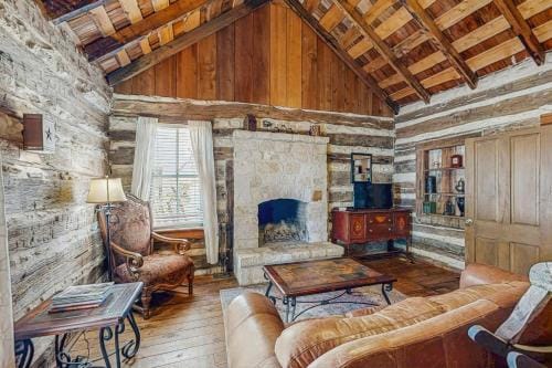 Historic Rocky Hill Hotel in Fredericksburg