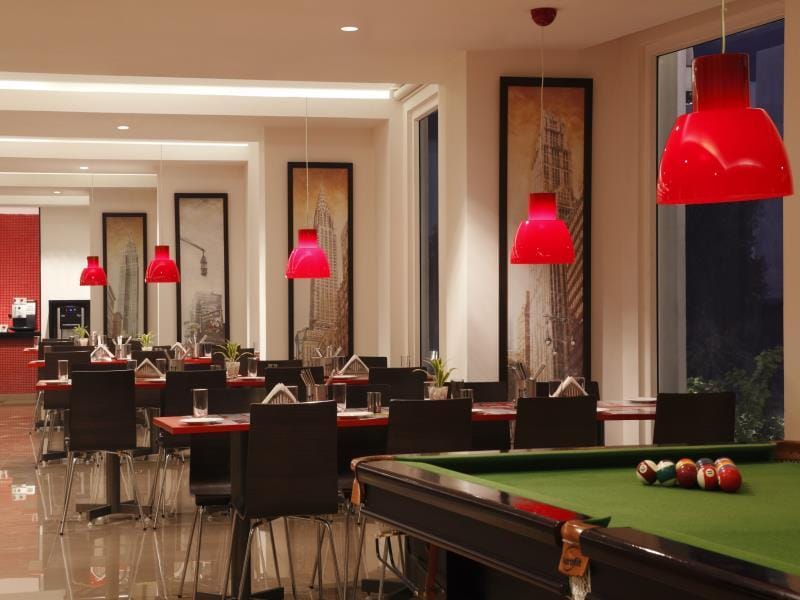 Red Fox by Lemon Tree Hotels, Hyderabad Hotel in Hyderabad