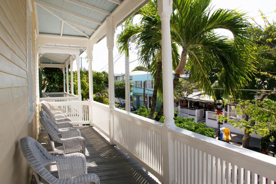 Duval House Hotel in Key West
