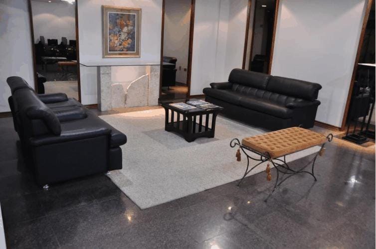 Shared lounge/TV area