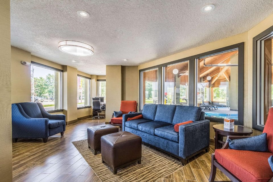 Comfort Inn Norwalk - Sandusky Hotel in Milan