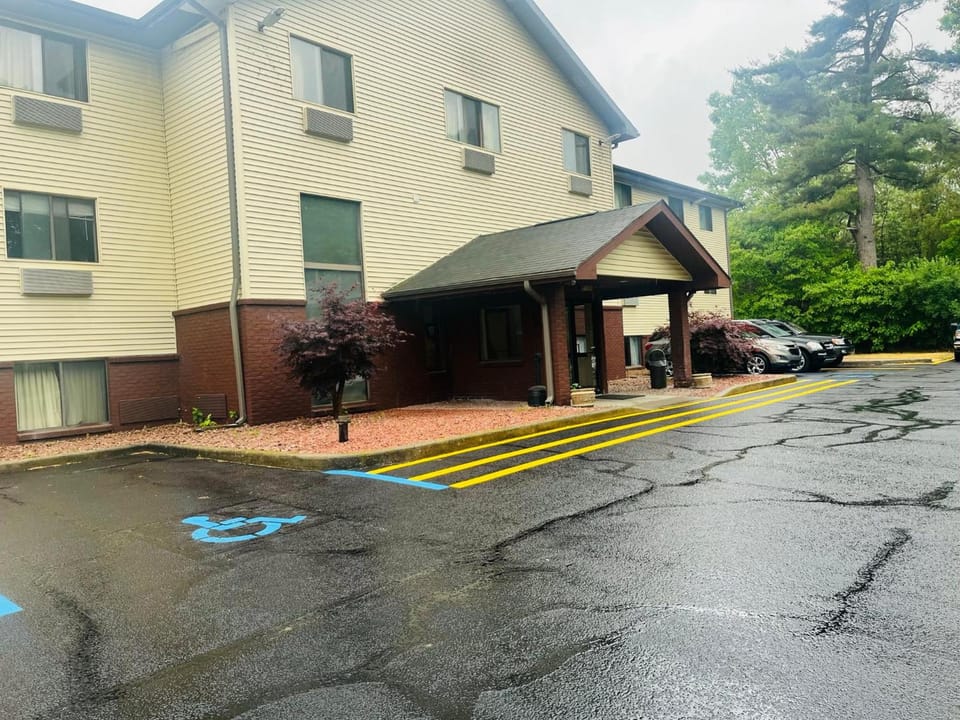 Rodeway Inn Whitehall Hotel in Wisconsin