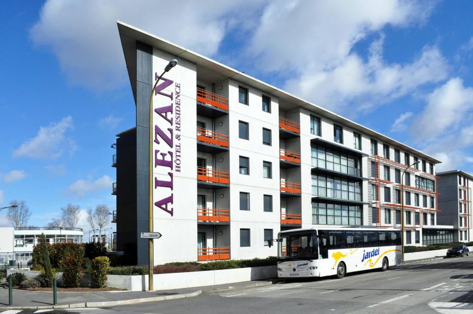 Alezan Hotel & Residence Apartment hotel in Toulouse