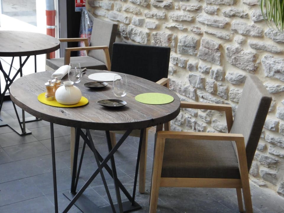 Aux Terrasses Hotel in Bourgogne-Franche-Comté