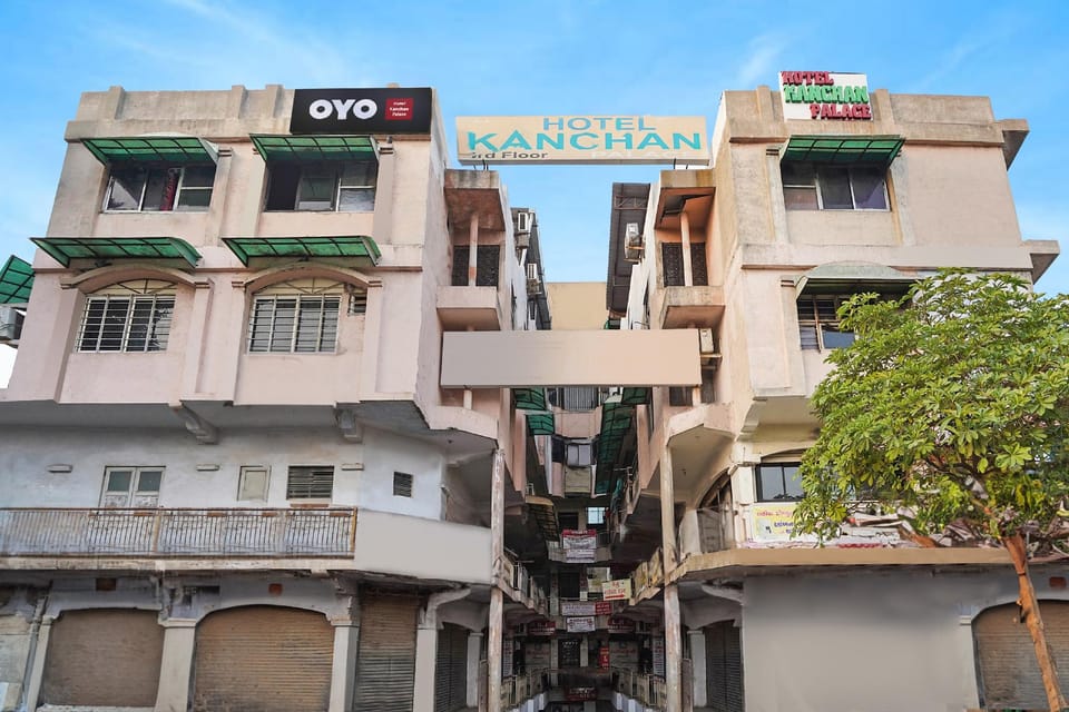 Hotel O Kanchan Palace Hotel in Ahmedabad