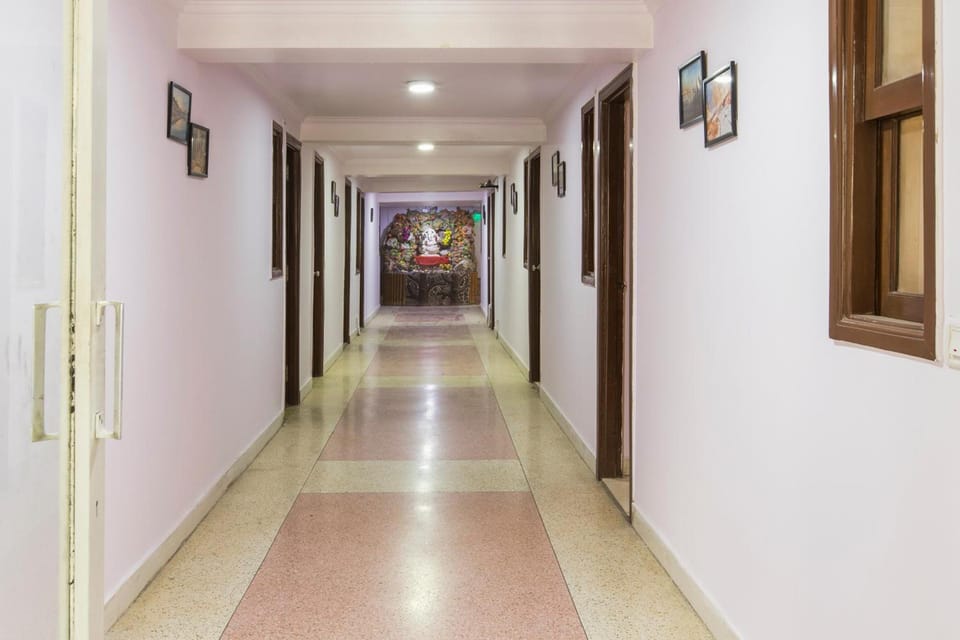 Super Hotel O Hotel Landmark Inn Hotel in New Delhi