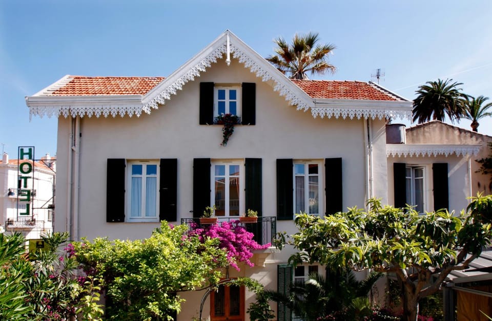 Hotel Chalet De L'isere Hotel in Cannes