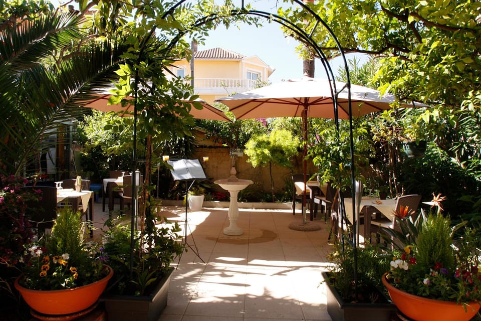Hotel Chalet De L'isere Hotel in Cannes