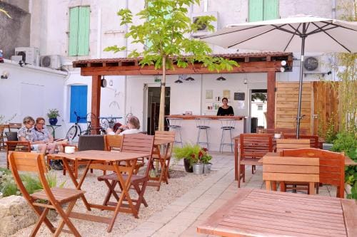 Hotel Durand Le Patio Hotel in Alès