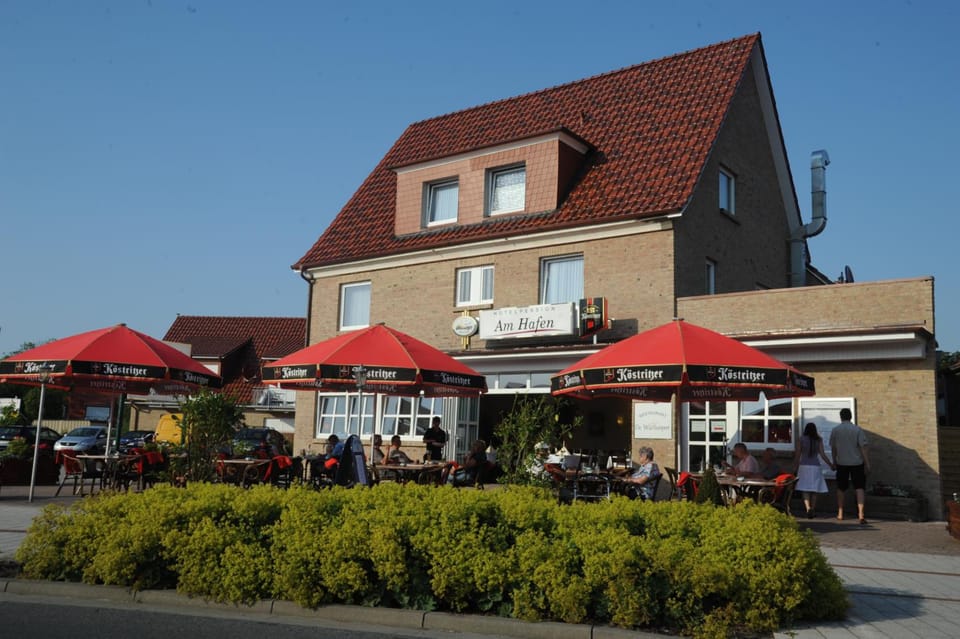 Hotel Pension Am Hafen Hotel in Norden